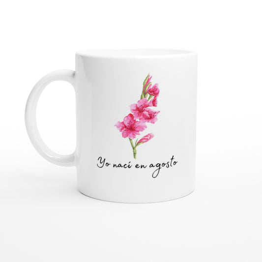 Taza con bonito diseño de una flor rosada para los nacidos en agosto