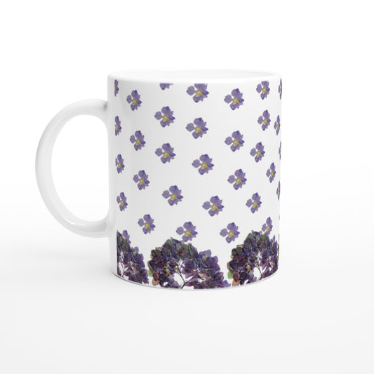 Taza con diseño de flores