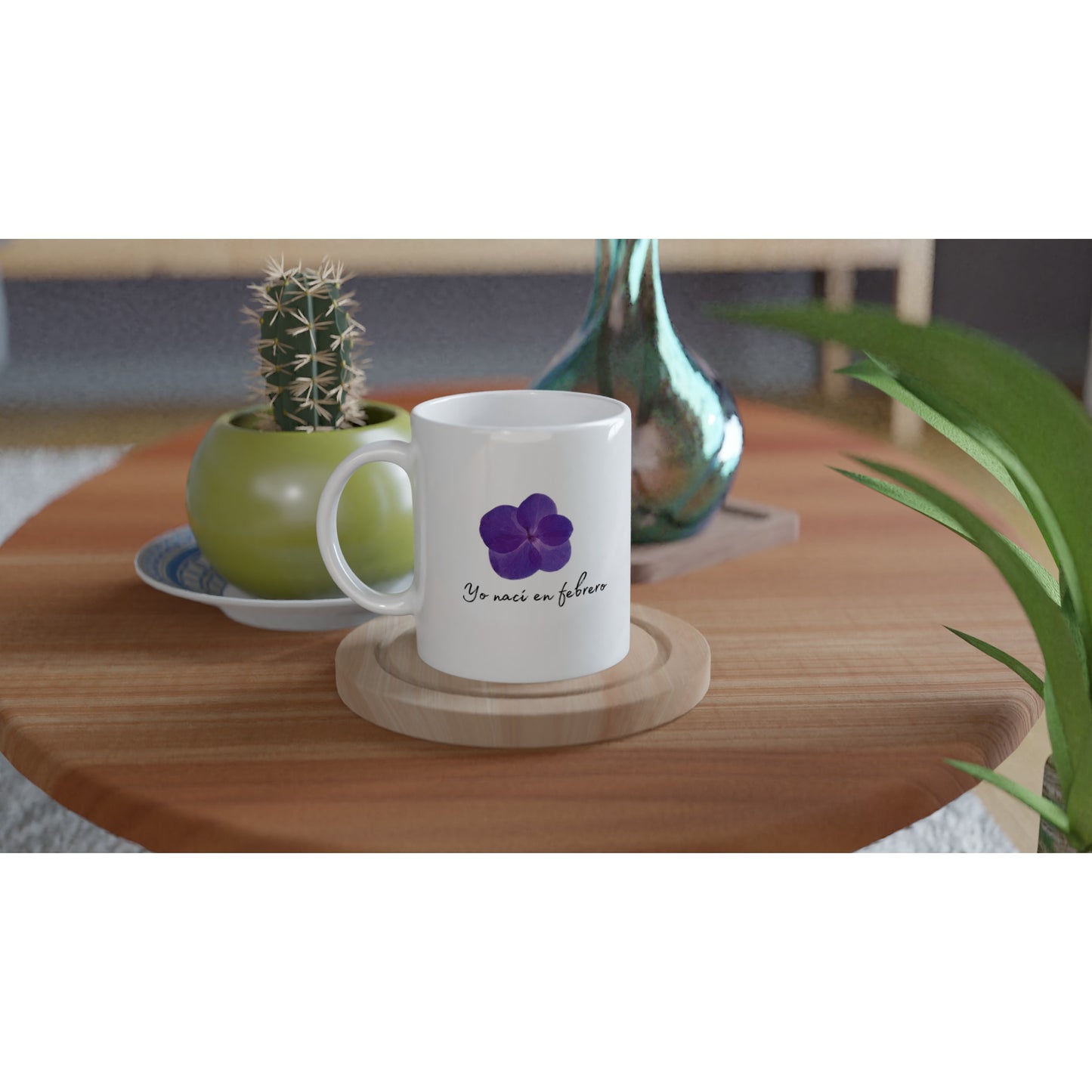 Taza con flor morada, especial para los nacidos en febrero