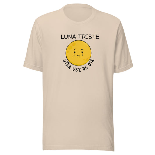 Camiseta original con diseño de la luna triste al amanecer