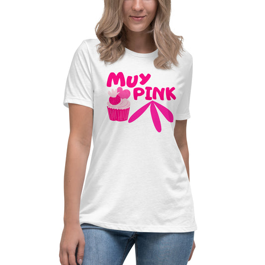 Camiseta blanca de muer con diseño rosado